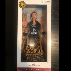 PINK LABEL-NWOT - Brand New In Box-Dolls of the world - Collectors Edition